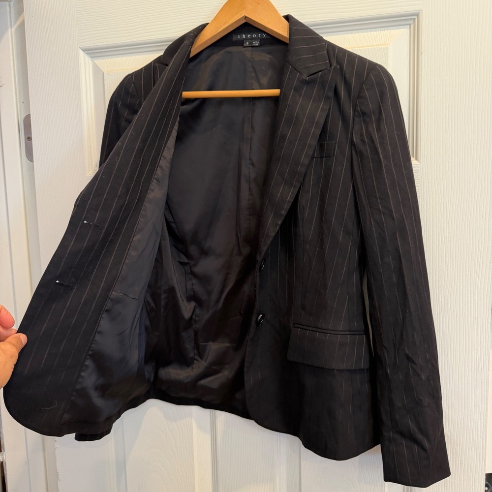 Theory Nettie Pinstripe Wool Blazer Black Size 6 Professional Workwear Office